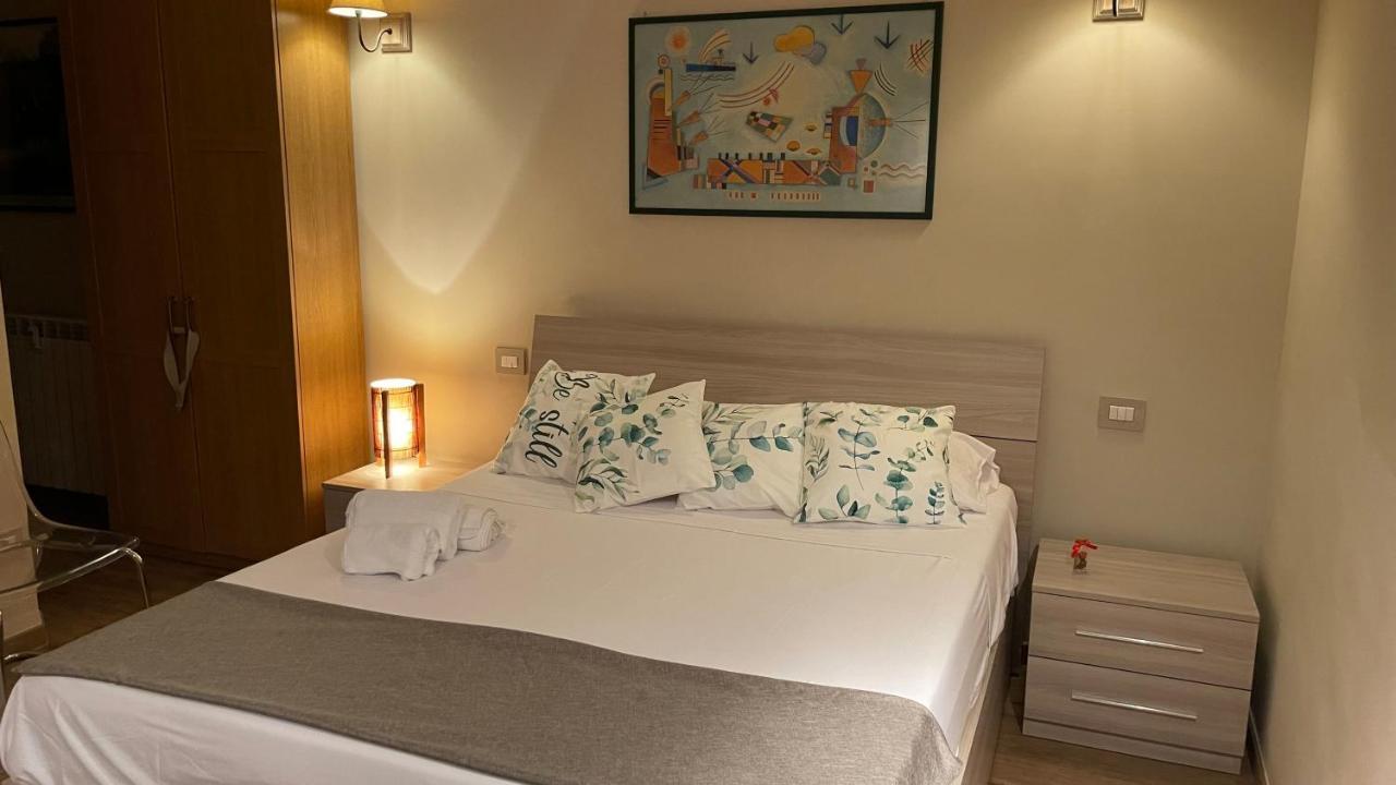 Апартаменты Frank Host Roma Lux , Metro A A 50 M, Simple Check-In Con Codice A Qualsiasi Orario Экстерьер фото